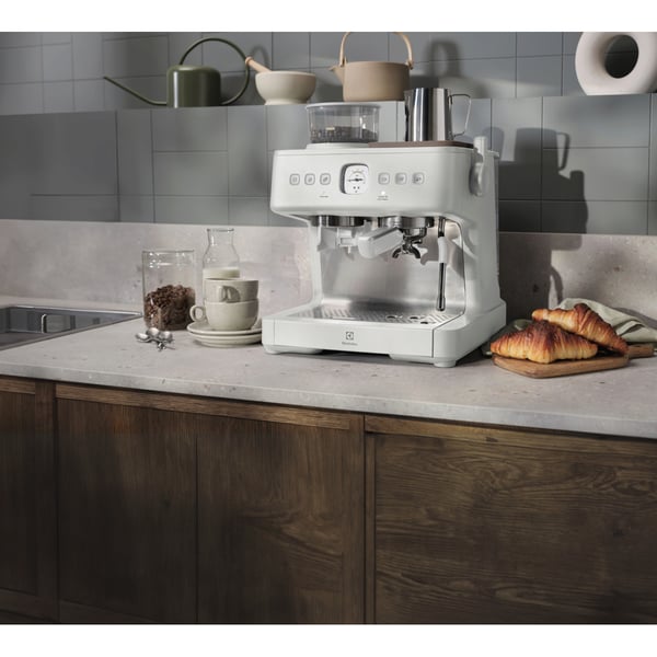 Electrolux E8EC1-8SW kaffemaskine Vejledning Espressomaskine 3 L