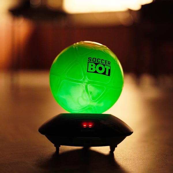Golden Bear Toys Soccer Bot 2.0 Air power-fodbolde