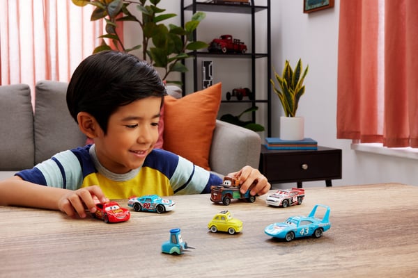 Disney Pixar Cars Disney Cars Luigi & Guido Vehicles