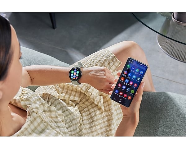 Samsung Galaxy Watch4 Classic 3,56 cm (1.4") OLED 46 mm Digital 450 x 450 pixlar Pekskärm 4G Silver Wi-Fi GPS