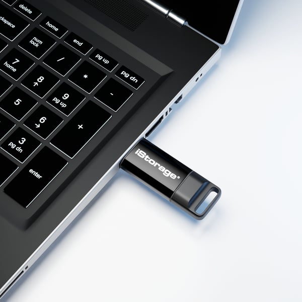 iStorage datAshur BT USB-muisti 32 GB USB A-tyyppi 3.2 Gen 1 (3.1 Gen 1) Musta