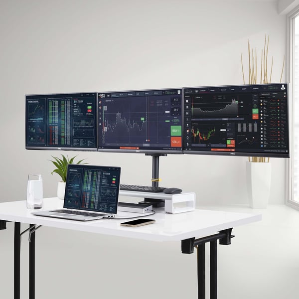 StarTech.com Triple Skærm Skrivebordsbeslag Til Op Til Tre 27\" Skærme, VESA 75x75/100x100, Værktøjsfri A