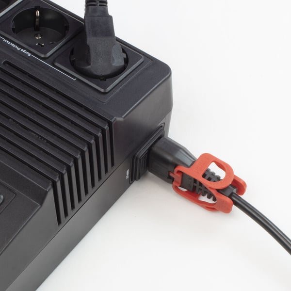 ACT AK5326 strömkablar Svart 2 m Strömkontakt typ F C13 coupler