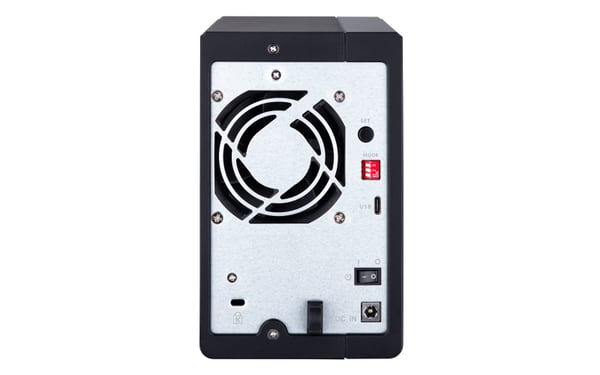 QNAP TR-002 drevkabinet HDD/SSD kabinet Sort 2.5/3.5"