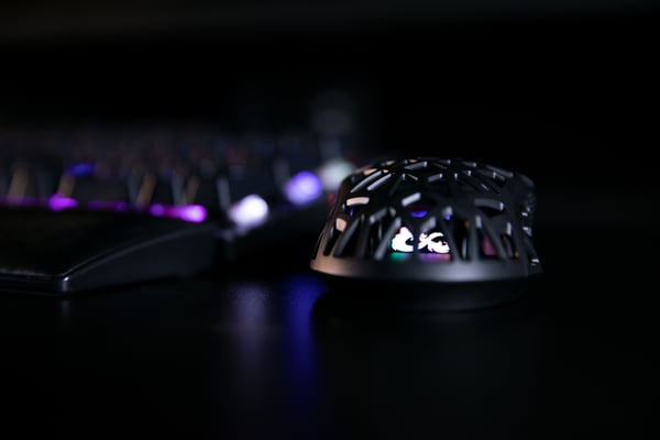 Konix Dungeons & Dragons hiiri Pelaaminen Oikeakätinen USB A-tyyppi Laser 12400 DPI