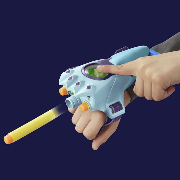 Nerf Transformers EarthSpark Cyber-Sleeve Battle-blaster