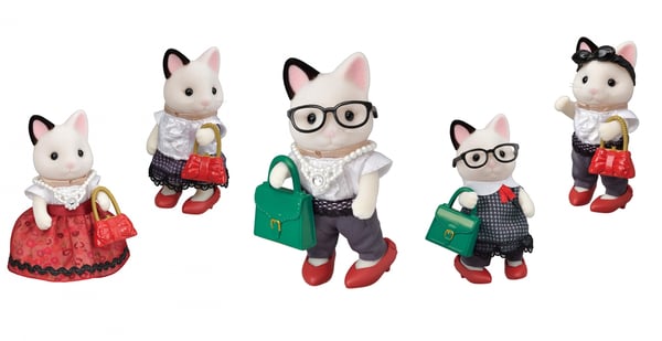 Sylvanian Families Muotileikkisetti ja smokkikissa