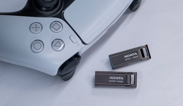 ADATA UR340 USB-sticka 64 GB USB Type-A 3.2 Gen 2 (3.1 Gen 2) Svart