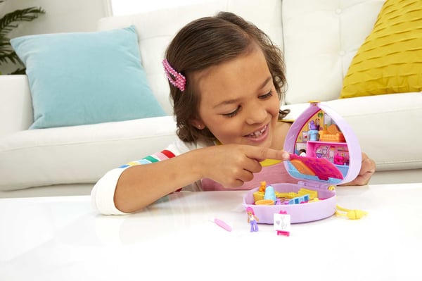 Polly Pocket STARRING SHANI-konstnärsstudio i lekväska