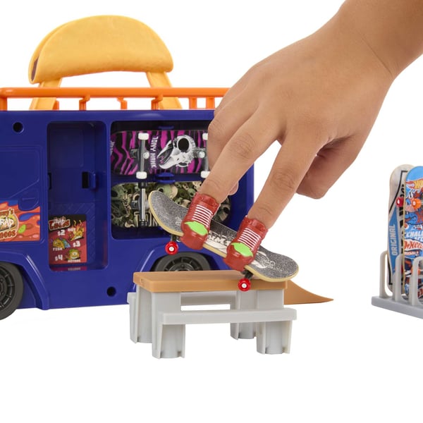 Hot Wheels Action Skate Taco Truck Play Case