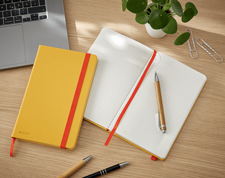 Leitz Cosy notesbog Soft Touch linjeret med Hardcover