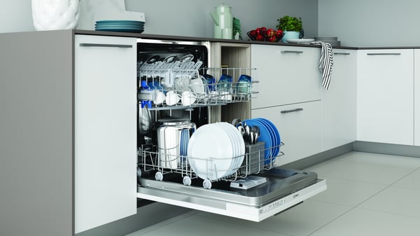Indesit IN2IE14CNP80 Fuldt indbygget 14 kuverter