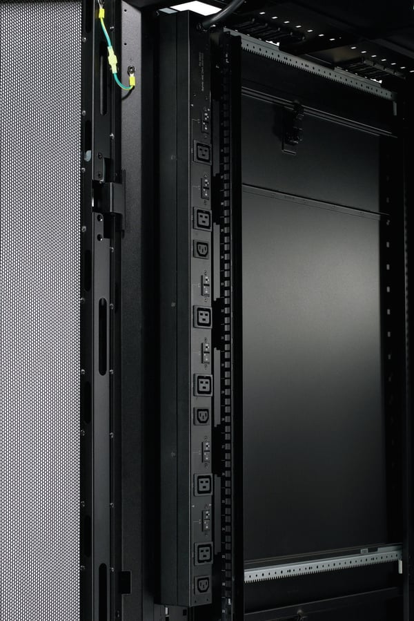 APC Rack PDU Basic Zero U strømforsyningsenhed (PDU) 9 AC stikkontakt(er) 0U Sort