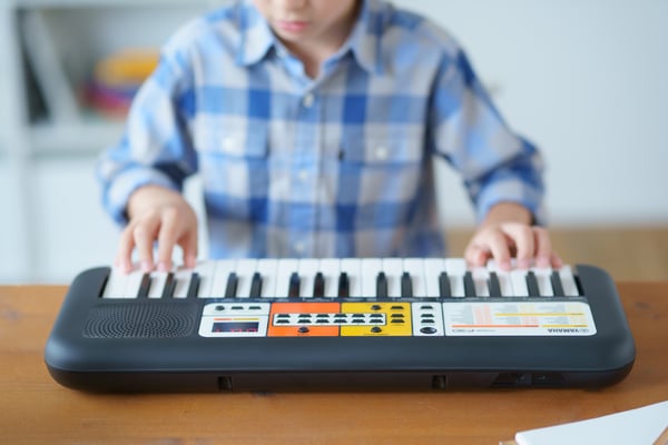 Yamaha PSS-F30 synthesizer Digital synthesizer 37 Svart