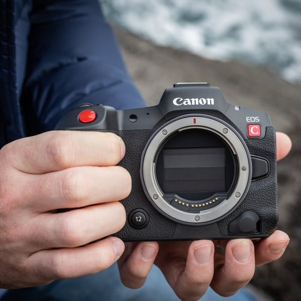Canon EOS R5 C MILC-hus 45 MP CMOS 8192 x 5464 pixlar Svart