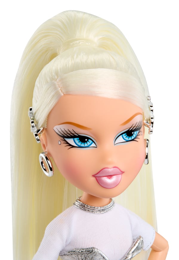 Bratz Charmz Doll- Cloe