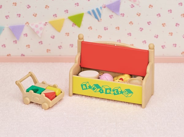 Sylvanian Families Baby's Legetøjskasse - Snekanin & Panda Babyer