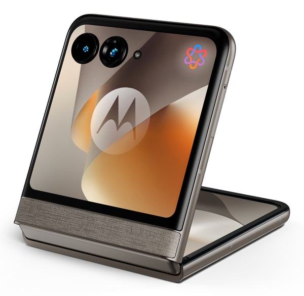 Motorola razr 70 17,5 cm (6.9") Kaksois-SIM Android 16.0 5G USB Type-C 8 GB 256 GB 4800 mAh Kiven värinen