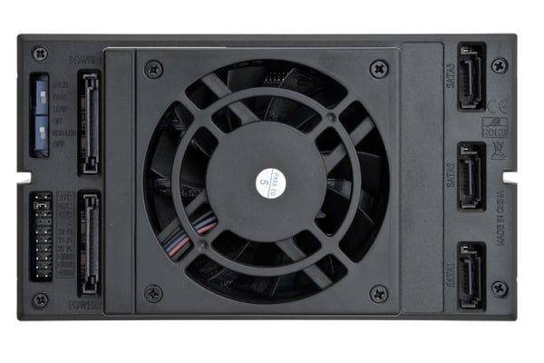Chieftec CBP-2131SAS drive bay panel Bærerpanel Sort