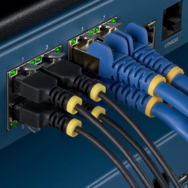 StarTech.com 6AUTP34BKS30CM10PK netværkskabel Sort 0,3 m Cat6a U/UTP (UTP) Rund