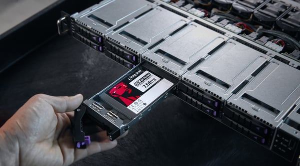 Kingston Technology DC600M 7,68 TB 2.5" Serial ATA III 3D TLC NAND