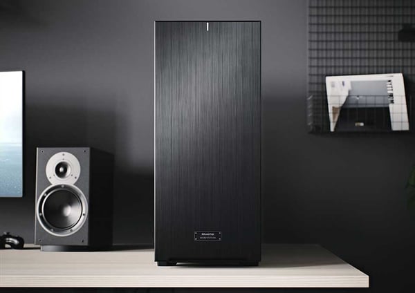 bluechip BUSINESSline Workstation WS3401 AMD Ryzen™ Threadripper™ 7960X 64 GB DDR5-SDRAM 1 TB SSD NVIDIA RTX PRO 4000 Blackwell Windows 11 Pro Tower Sort