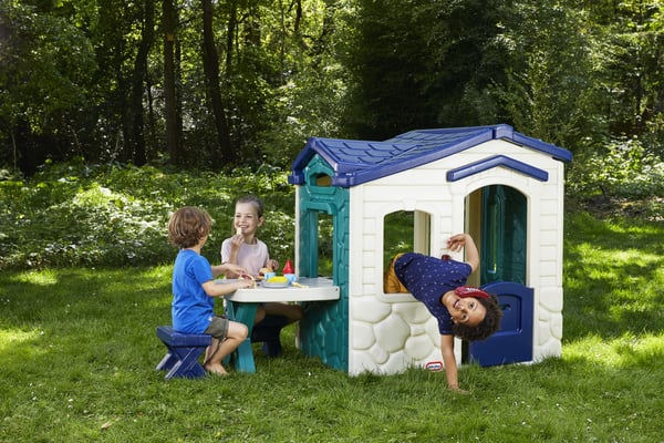 Little Tikes Picnic on the Patio Playhouse - Jungle