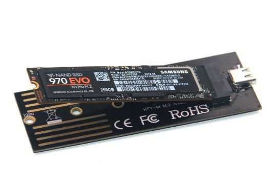 CoreParts MSUB8001 Hölje för lagringsenheter SSD-inkapsling Svart M.2