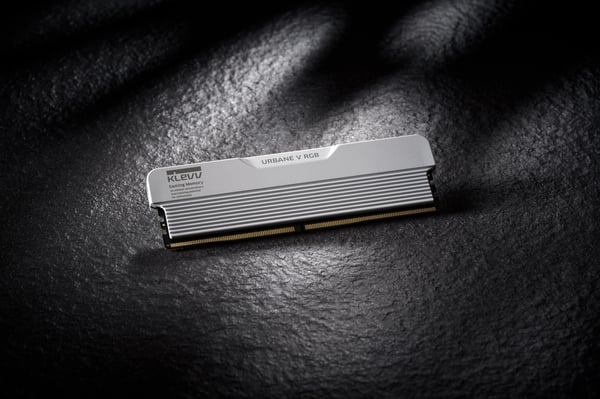 Klevv Urbane V RGB RAM-minnen 32 GB 2 x 16 GB DDR5 6000 MT/s 288-pin DIMM