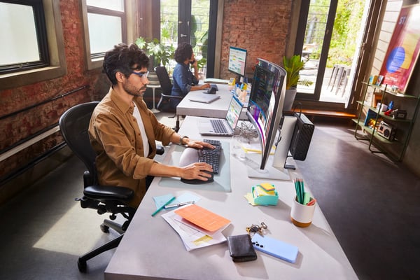 HP Series 7 Pro 37,5" WQHD+ Thunderbolt 4 Monitor - 738pu
