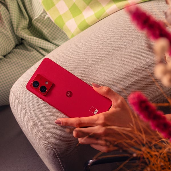 Motorola Moto G84 16,6 cm (6.55") Hybridi-Dual SIM Android 13 5G USB Type-C 12 GB 256 GB 5000 mAh Magenta