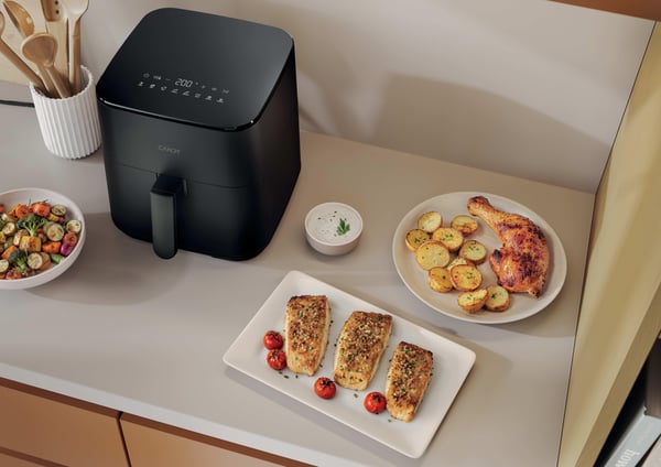 Candy CCAF 011 Enkelt 5 L Enkeltstående 1500 W Varmluftsteger Sort