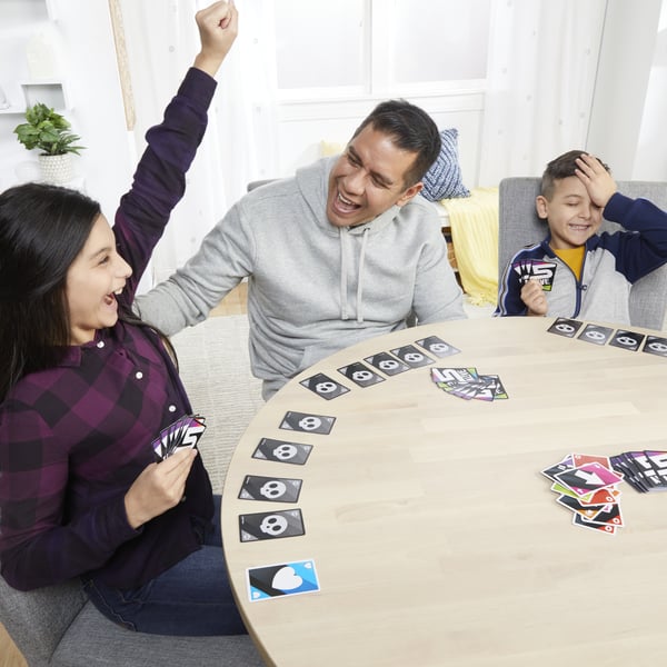 Hasbro Gaming F4205101 sällskapsspel Kortspel Strategi