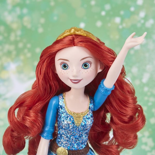 Hasbro E4164ES2 nukke