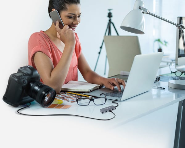 D-Link DUB-2335 kannettavien tietokoneiden telakka ja porttitoistin Langallinen USB Type-C Harmaa