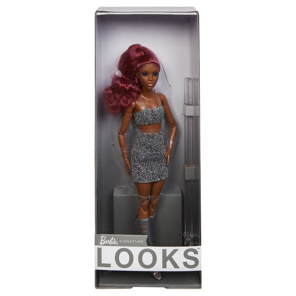 Barbie Looks HCB77 dukke