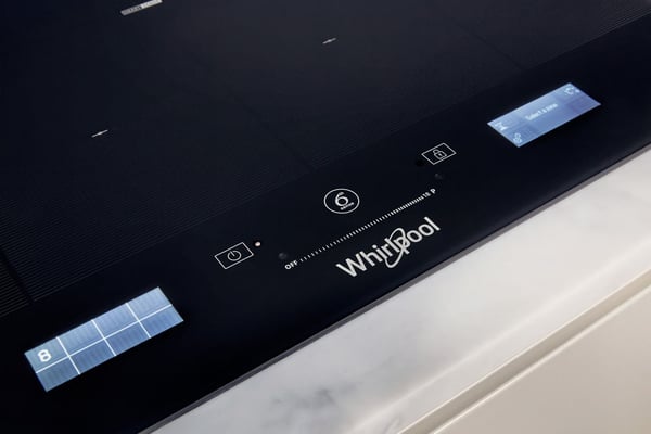 Whirlpool f Musta Kiinteä Keittoalueinduktioliesi 4 alue(tta)