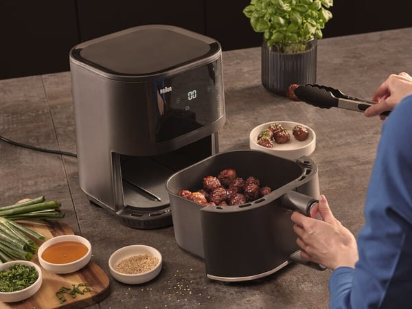 Braun MultiFry 3 Yksi 4,3 L Erillinen 1500 W Kuumakiertoilmakypsennin Musta