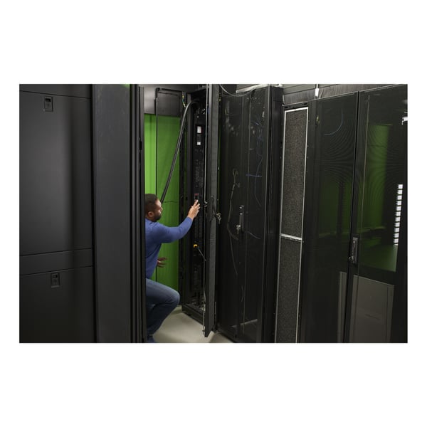 APC NetShelter™ 9000 strømforsyningsenhed (PDU) 24 AC stikkontakt(er) 0U Sort