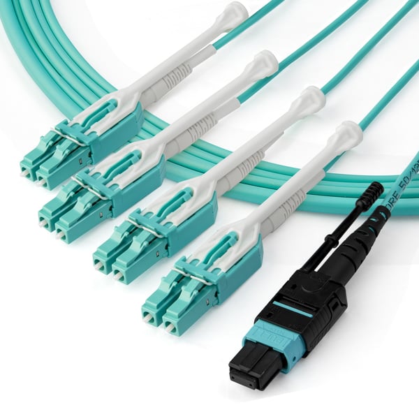 StarTech.com MPO8LCPL3M InfiniBand og fiberoptisk kabel 3 m MPO/MTP 8x LC Turkisfarve