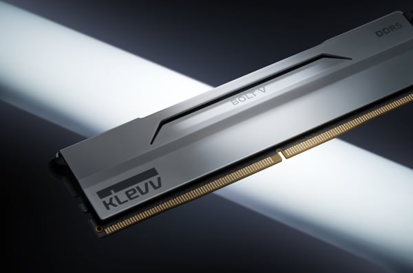 Klevv Bolt V hukommelsesmodul 32 GB 2 x 16 GB DDR5 6000 MT/s 288-pin DIMM