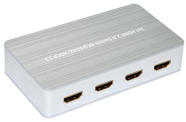 MicroConnect HDMI 2.0 -kytkin 3:1-suuntainen, tukee 4K 60Hz / HDCP2.2. Alumiini/muovi-kytkin