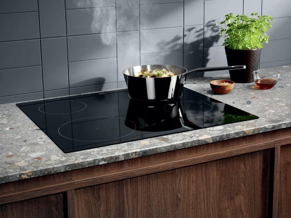 Electrolux EIB60424C Musta Kiinteä 60 cm Keittoalueinduktioliesi 4 alue(tta)