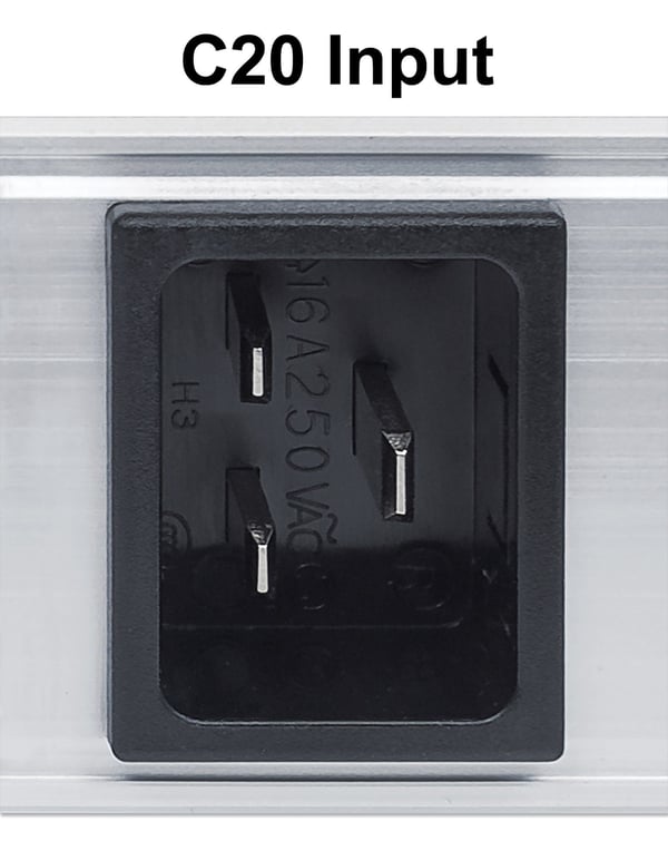 Intellinet 163613 strømforsyningsenhed (PDU) 8 AC stikkontakt(er) 1U Sort, Sølv