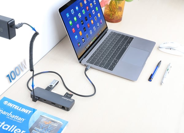 Manhattan 190459 kannettavien tietokoneiden telakka ja porttitoistin Langallinen USB 3.2 Gen 1 (3.1 Gen 1) Type-C Harmaa
