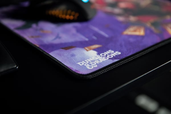 Konix KX DND MOUSEPAD CURSE OF STRAHD Spelmusmatta Lila, Röd
