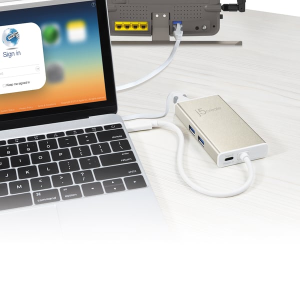 j5create JCA374-N USB-C® multiadapter