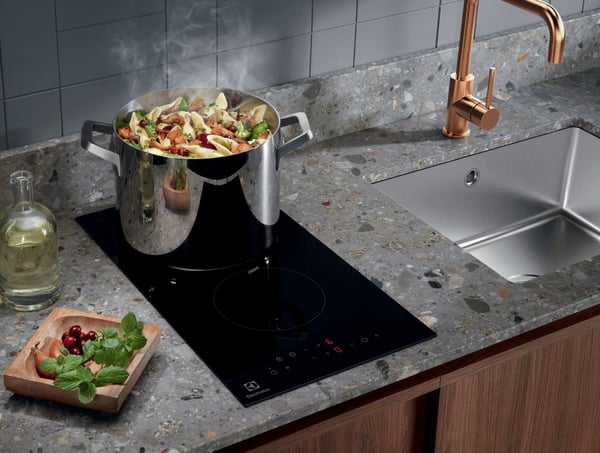 Electrolux LHR3233CK Sort Indbygget 29 cm Keramisk 2 zone(s)