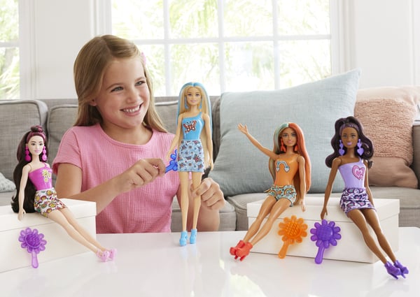 Barbie Color Reveal -nukkevalikoima