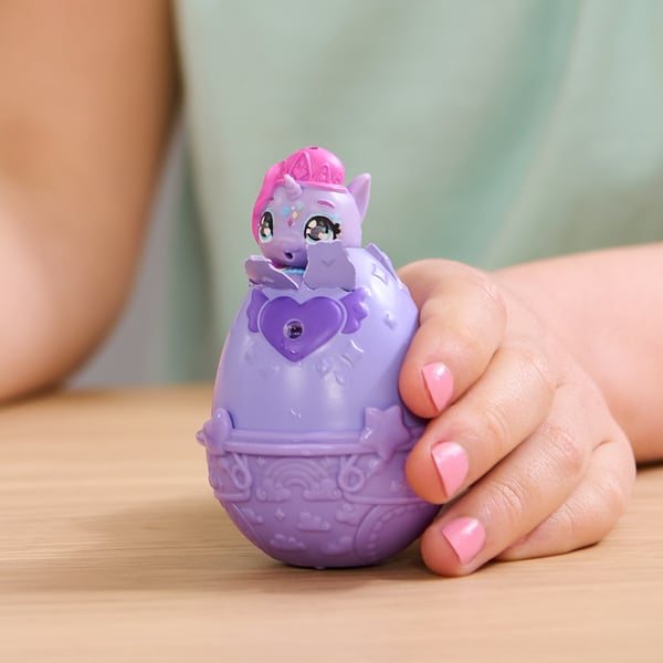 Hatchimals Alive Spring Basket
